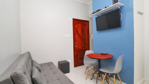 Comfort Studio | Iron/ironing board, WiFi (free) - Santa Clara Studio (Rio de Janeiro)