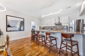 Private kitchen - 4th floor walk-up apartment with perfect mix of historic features with luxurious modern amenities! (Cincinnati)