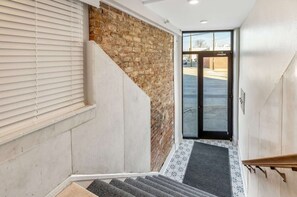 Interior - 4th floor walk-up apartment with perfect mix of historic features with luxurious modern amenities! (Cincinnati)