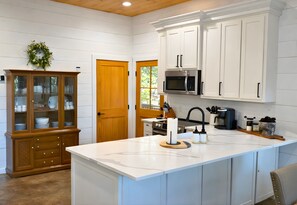 Fridge, microwave, oven, stovetop - Modern Cabin w/Foosball, Fire Pit, Hot Tub (Broken Bow)