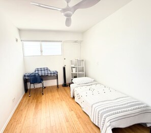 2 bedrooms, iron/ironing board, WiFi, bed sheets