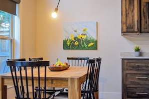 Coffee/tea maker, dining tables