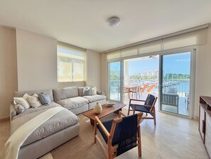 Smart TV - Exquisite 3BR Marina Adventure (Rio Hato)