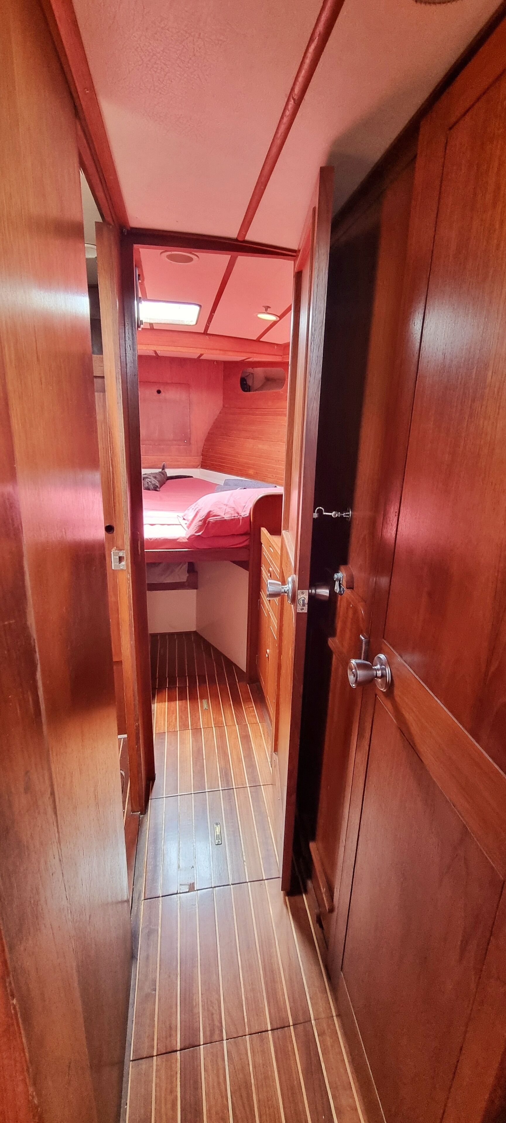 1 chambre, coffres-forts dans les chambres, Wi-Fi, draps fournis