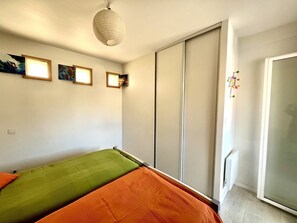 2 chambres, fer et planche Ă repasser, Wi-Fi gratuit