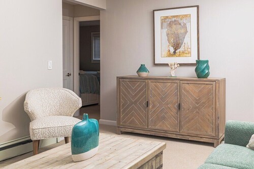 Narragansett Pier - Ocean Road Apartment