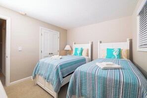 2 bedrooms, iron/ironing board, Internet, bed sheets