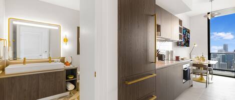 Monolocale Deluxe, balcone, vista città | Bagno