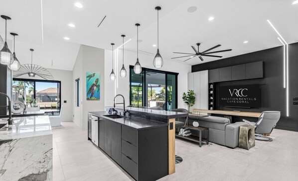 Interior - Villa Serenity Cove Retreat (Cape Coral)