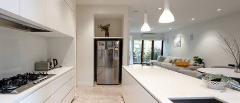 Fridge, microwave, oven, dishwasher