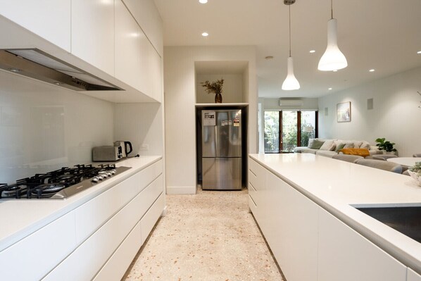 Fridge, microwave, oven, dishwasher