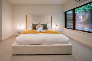 3 chambres, fer et planche à repasser, Wi-Fi gratuit, draps fournis