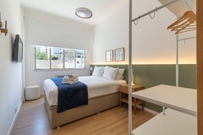 1 chambre, fer et planche à repasser, lit parapluie, Wi-Fi gratuit