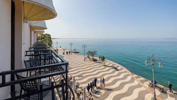 Zimmer, Balkon, Seeblick | Zimmersafe, schallisolierte Zimmer, kostenloses WLAN, Bettwäsche
