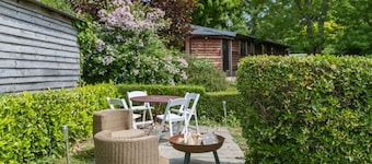 A holiday let that sleeps 2 guests in 1 bedroom