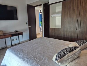 2 bedrooms, iron/ironing board, WiFi, bed sheets