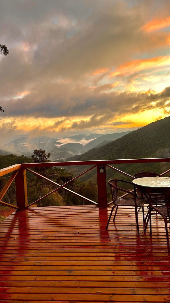 Deluxe Chalet, Jetted Tub, Mountain View | Mountain view - Chalé Sossego da Montanha RanchoQueimado (Rancho Queimado)