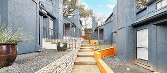Heart of Austin Hideaways