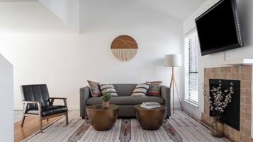 Signature Townhome, Patio | Living area