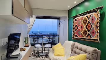 Apartment | Living area | Flat-screen TV