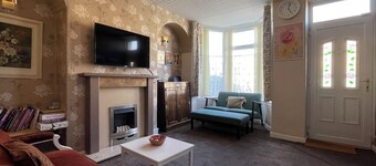 Sheffield's 3BR Retreat