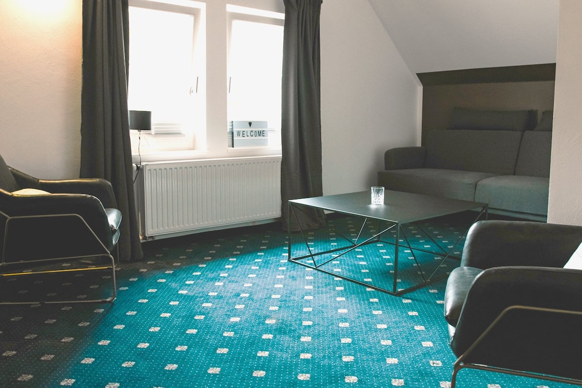 Suite, Hügelblick | Wohnbereich