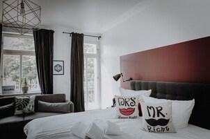 Deluxe Double Room | Iron/ironing board, free WiFi