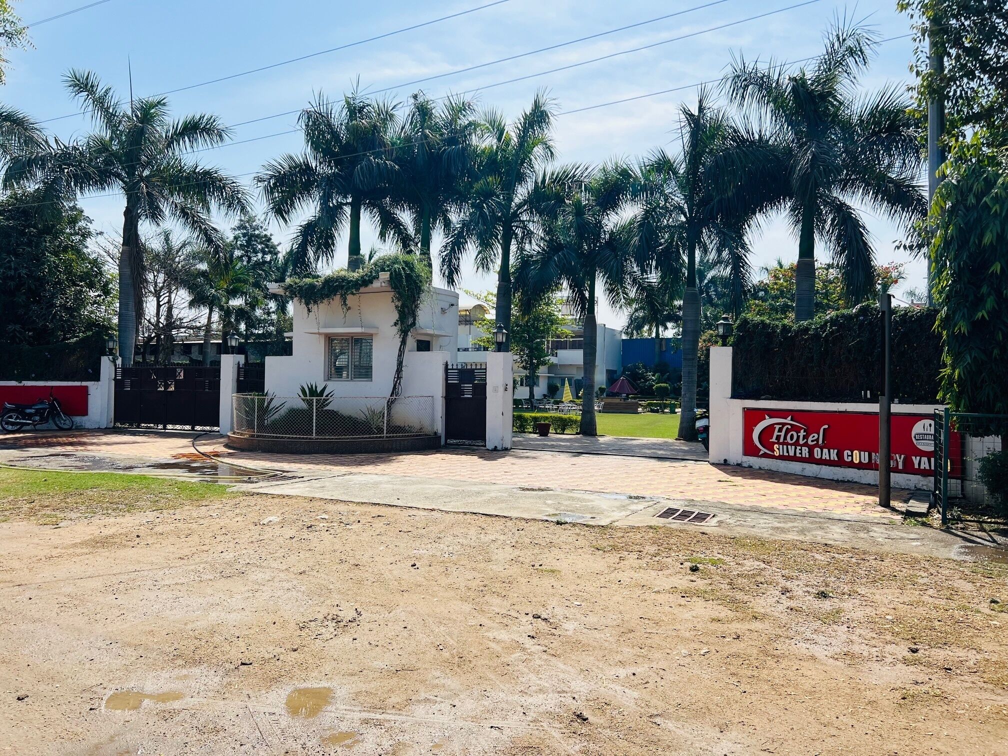 Fachada da propriedade