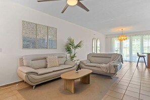 TV - Boho Oasis Retreat @ Palmas del Mar (Humacao)