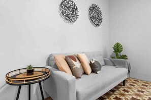 Téléviseur, bureau