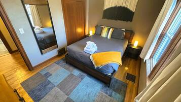 2 عدّة غرف نوم ومكواة/لوح كي وسرير سفر وواي فاي مجانًا