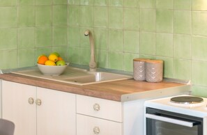 Classic-Apartment, 1 Schlafzimmer, Stadtblick | Eigene Küche | Großer Kühlschrank, Ofen, Herdplatte, Espressomaschine