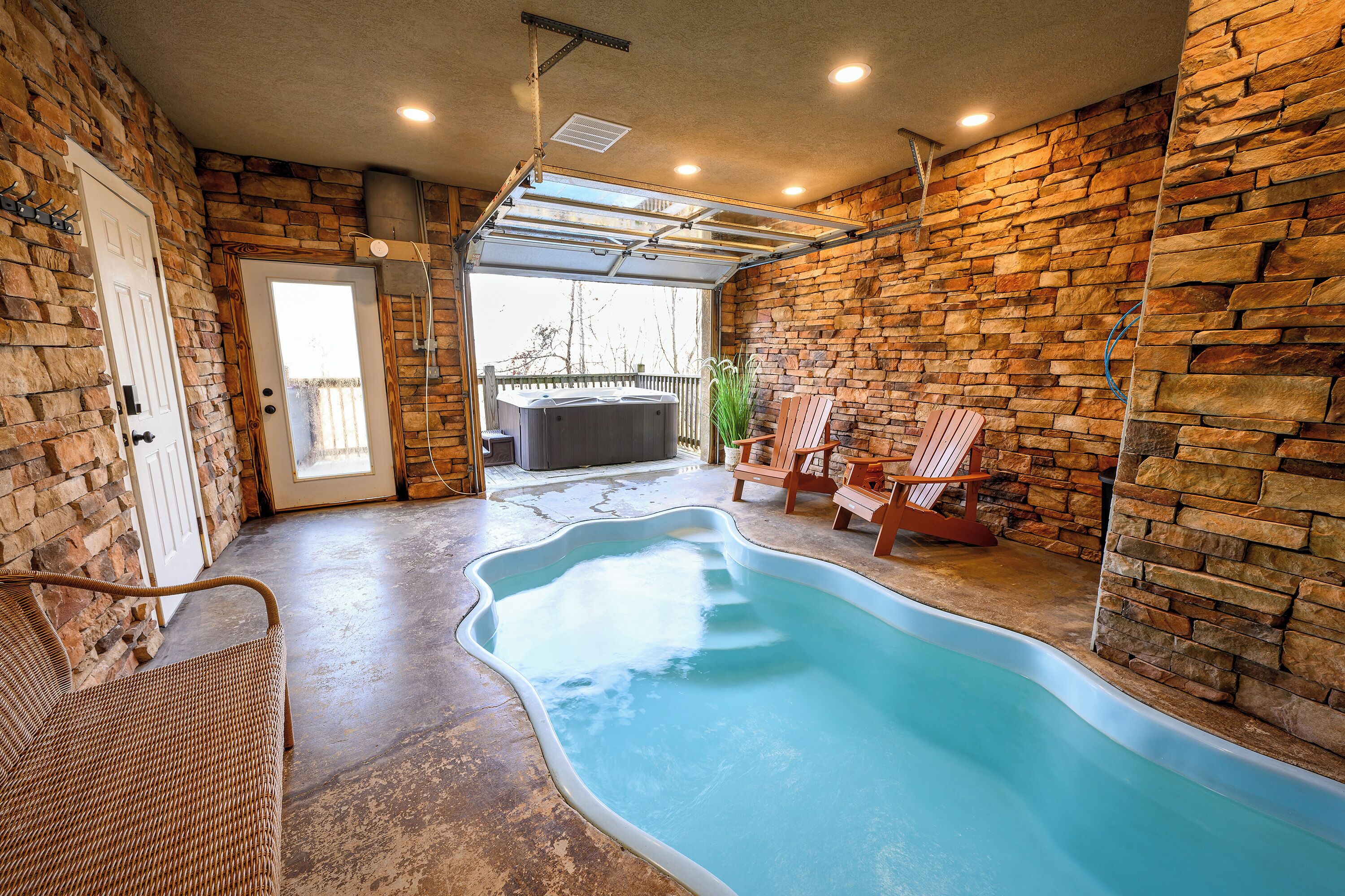 Indendørs pool, udendørs pool