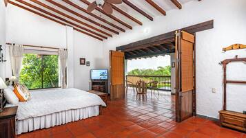 4 bedrooms, iron/ironing board, travel cot, free WiFi