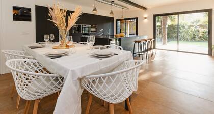 Le Loft Black & Wood - Piscine privé et grande terrasse à 20 min de Rennes