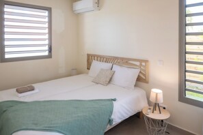 2 bedrooms, desk, iron/ironing board, travel cot