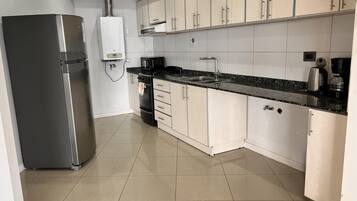 Fridge, microwave, oven, coffee/tea maker