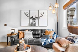 TV, fireplace - Beautiful & Cozy 2BR condo w/ Pool near Banff (Canmore)