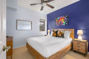 3 bedrooms, iron/ironing board, free WiFi, bed sheets - Charming 3BR w/ Pool and Hot tub in Canmore (Canmore)