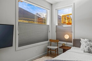 3 Schlafzimmer, Schreibtisch, Bügeleisen/Bügelbrett, WLAN