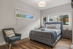 4 Schlafzimmer, Schreibtisch, Bügeleisen/Bügelbrett, WLAN