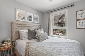 3 chambres, fer et planche à repasser, Wi-Fi gratuit, draps fournis