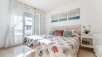 1 quarto, ferros/tábuas de passar roupa