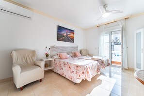 1 Schlafzimmer, Bügeleisen/Bügelbrett, kostenloses WLAN, Bettwäsche