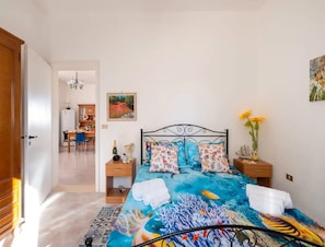 House, 2 Bedrooms, Smoking, Balcony | 2 bedrooms