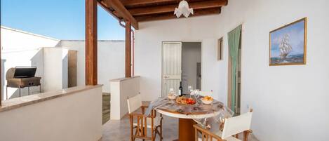 Ferienhaus, 2 Schlafzimmer, Raucher, Balkon | Esszimmer