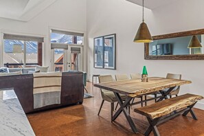 Interior - Mountain View 3BR Penthouse with Private Balconies (Canmore)