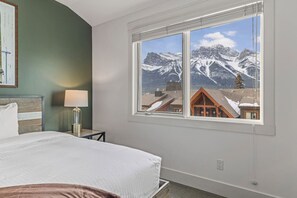 3 chambres, fer et planche à repasser, Wi-Fi gratuit, draps fournis