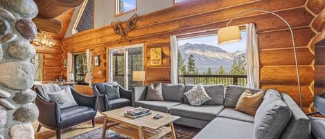 TV, fireplace, stereo