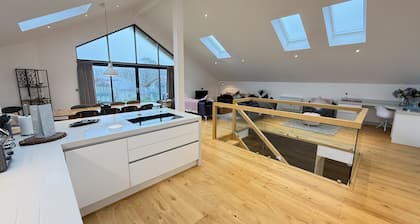Fishers View - a lodge that sleeps 10 guests in 5 bedrooms